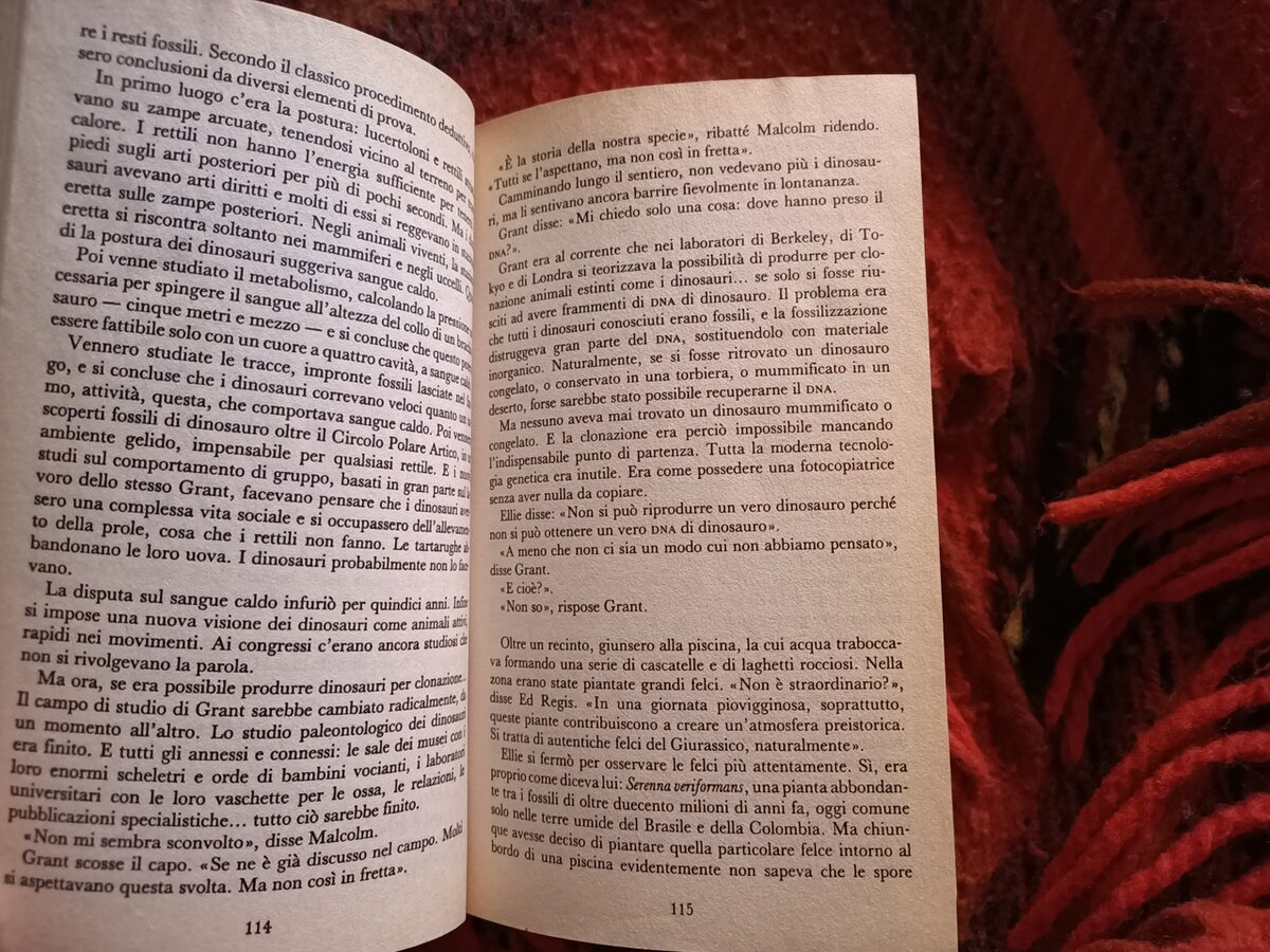 Это я перечитываю "Парк юрского периода"