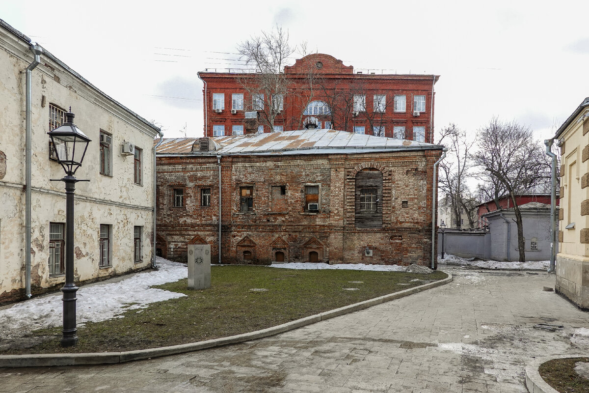 Про одно из старейших зданий в Москве, о котором не знают даже многие  москвичи | Самый главный путешественник | Дзен