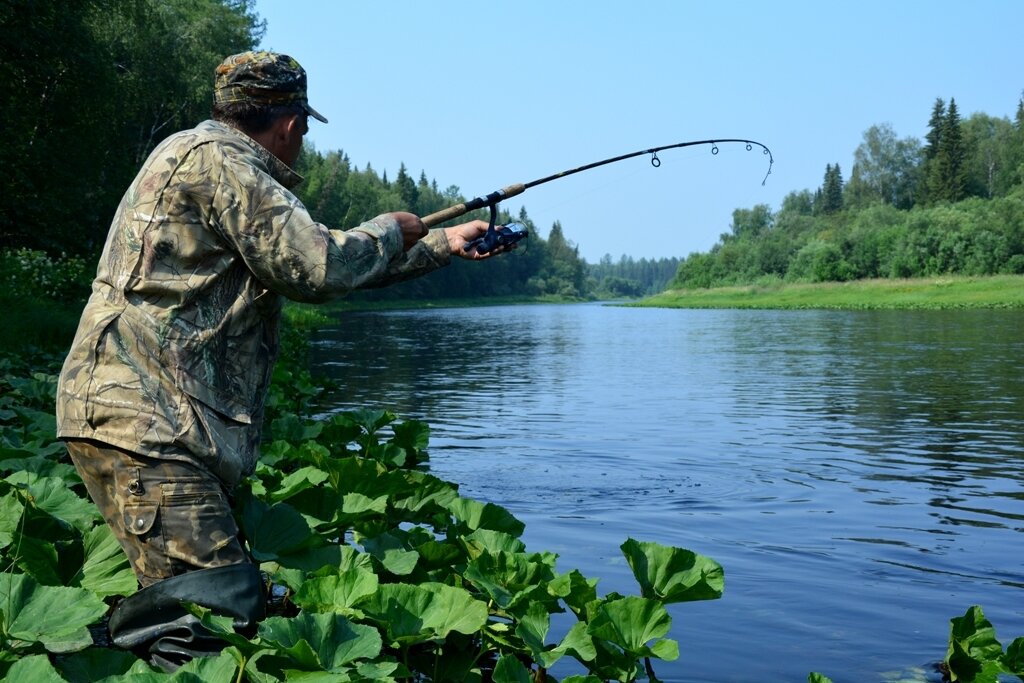 "Ловись рыбка большая и маленькая..."