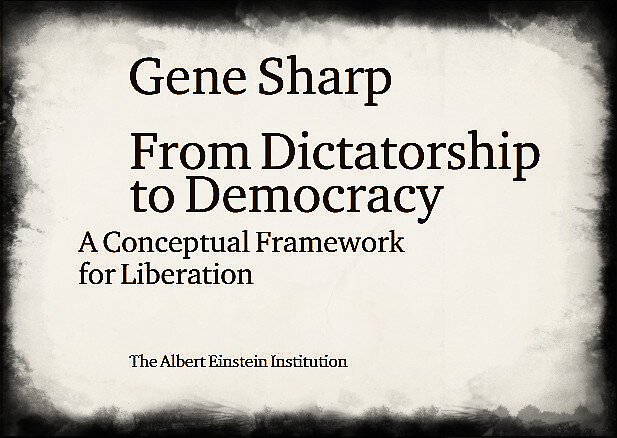 Из аннотации: "книга «От диктатуры к демократии» сыграла большую роль в свержении авторитарных режимов Сербии, Грузии, Украины и других стран и на сегодняшний день стала классическим руководством по тактике и стратегии ненасильственного политического сопротивления. Она актуальна всюду, где власть ведет наступление на свободы и права человека и подминает под себя демократические институты"