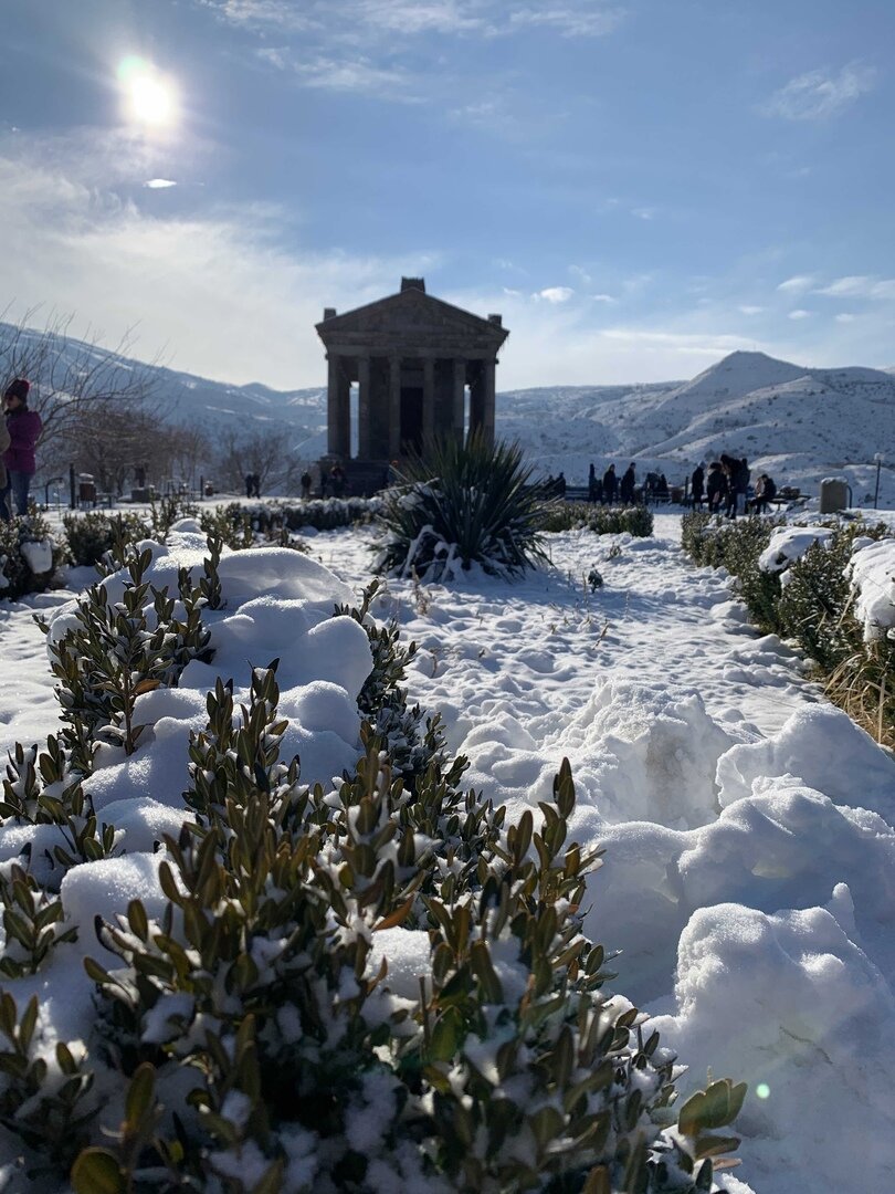 На фото храм кажется намного больше, чем на самом деле