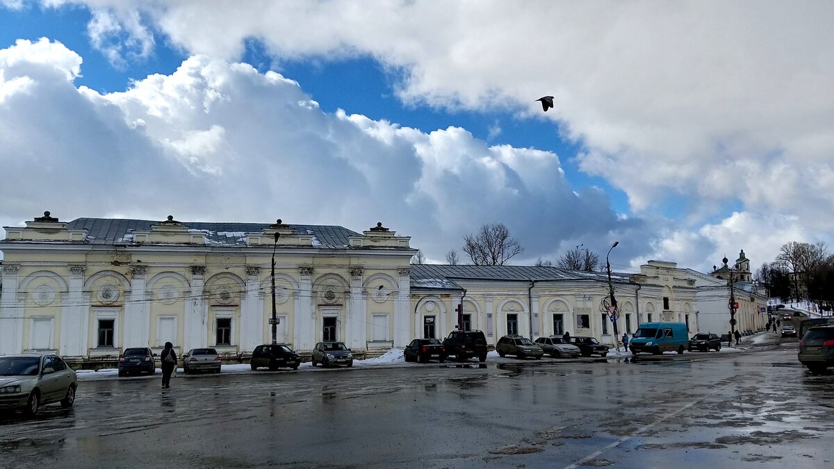 И снова очередная поездка в город контрастов – Торжок, который готов  поведать свою историю даже ранней весной | Путешествия на машине | Дзен