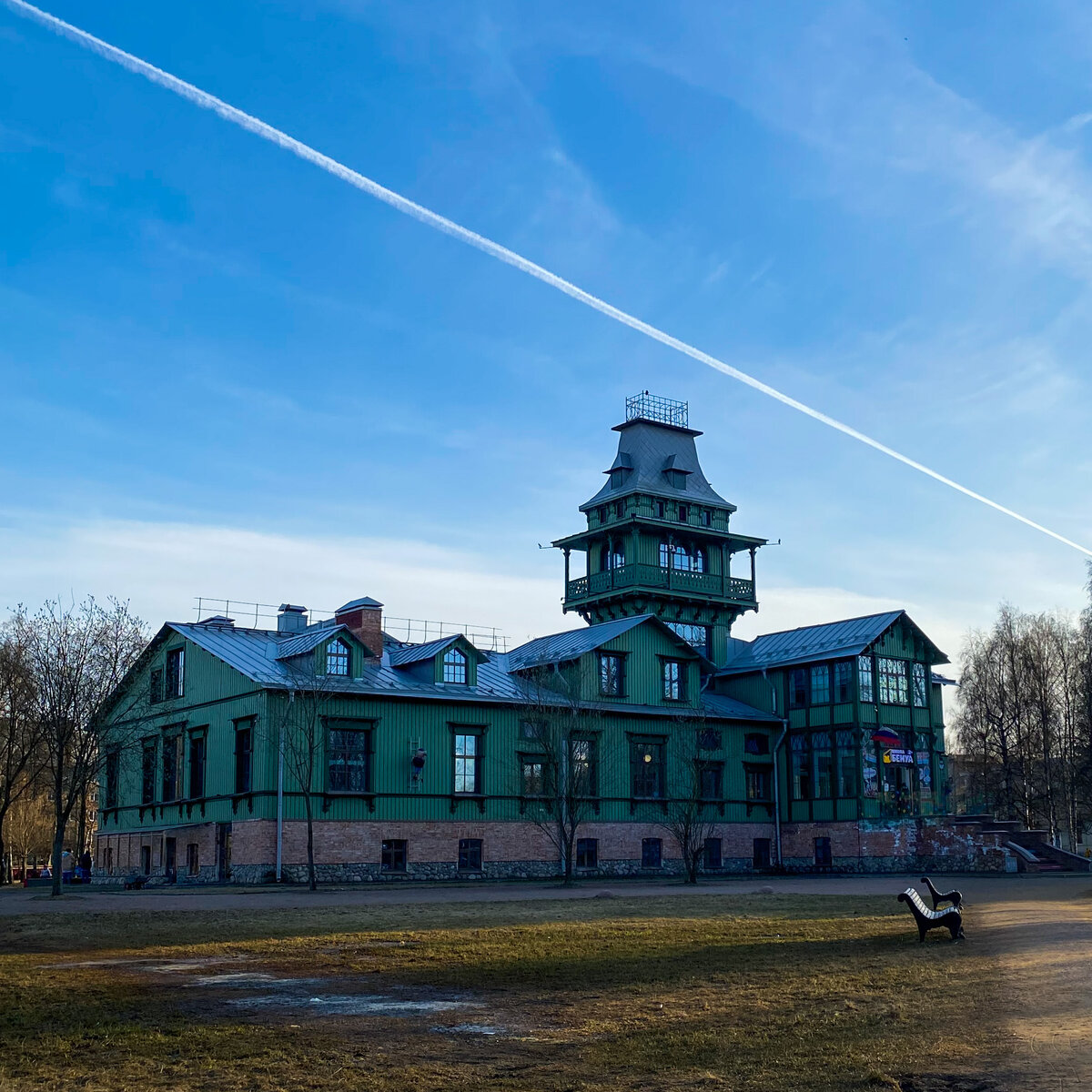 7+2 тайных местечек Петербурга: секрет французской церкви, ферма Бенуа,  частичка Гауди и Тарковского и лучшие места для закатов и рассветов. |  Путешествия OkroshkaTravel | Дзен