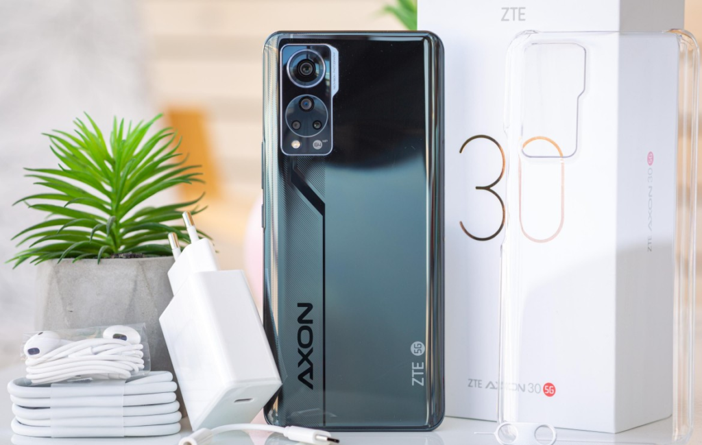 Комплект поставки ZTE Axon 30 5G