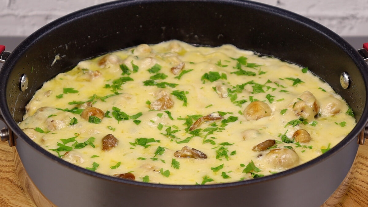 Домашние жульены с грибами и курицей на сковороде: фото, рецепты, как приготовит