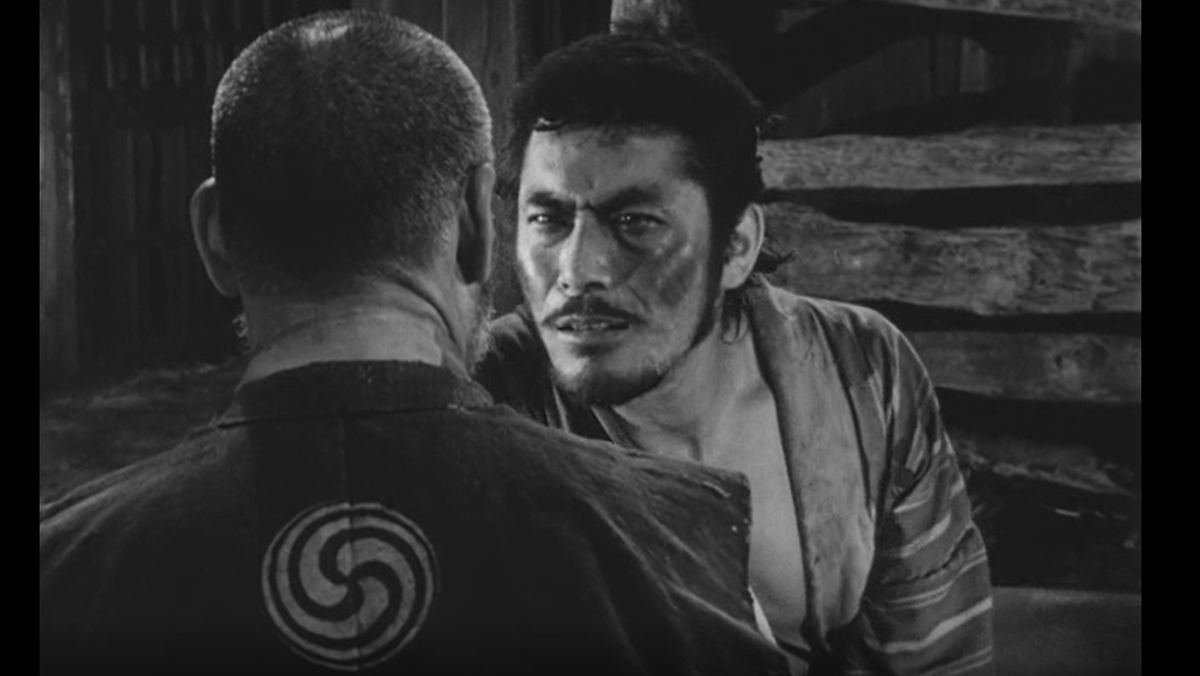 Кадр из фильма "Семь самураев" (1954г.). Производство: Япония. Потенциал на спине воина