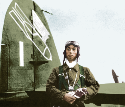 Командир отряда "Кинно-тай" лейтенант Ямамото Такуми, бывший инструктор летной школы, у своего самолета. Погиб 7 декабря 1944 года.