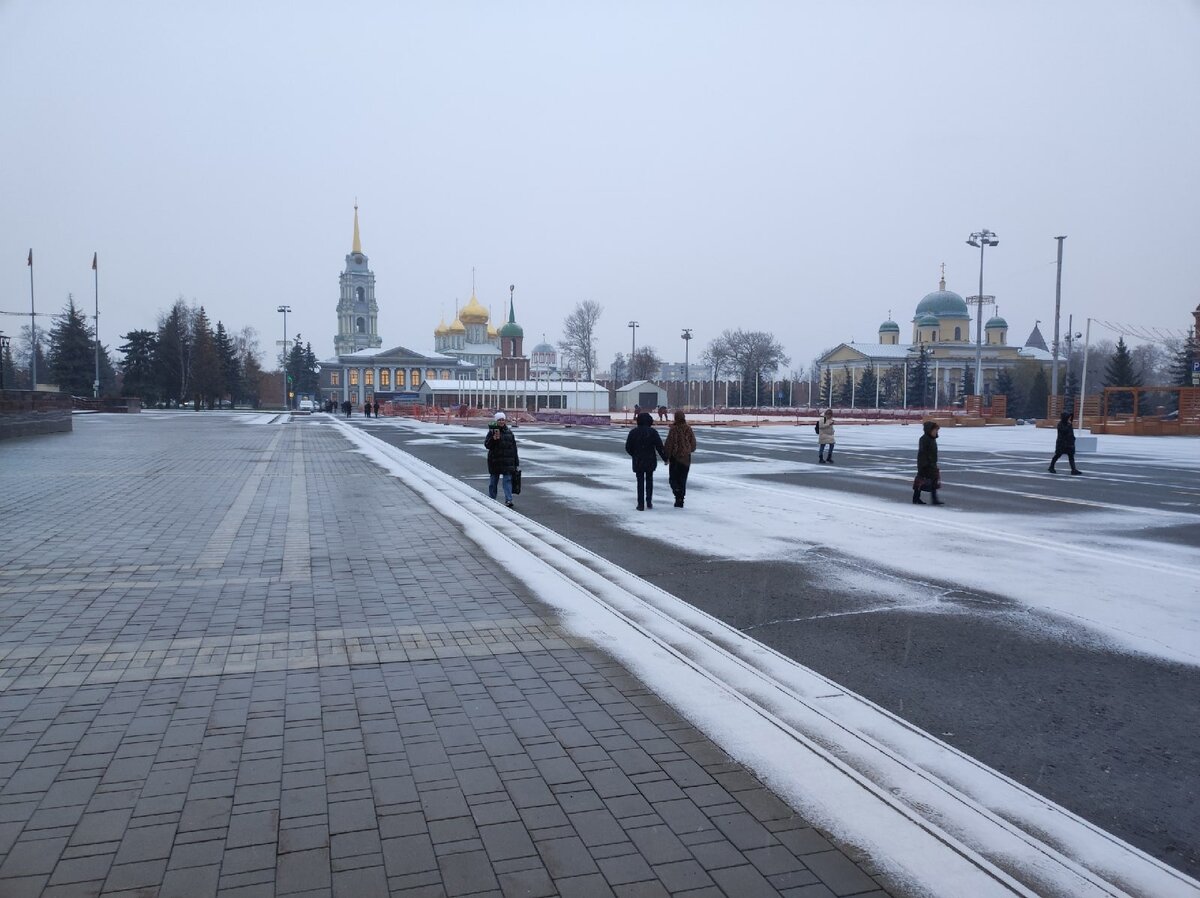 Погода тульская область ноябрь. Снег в Туле. Снег в Туле сегодня. Сугробы в Туле фото. Снег в Тула лыжи.