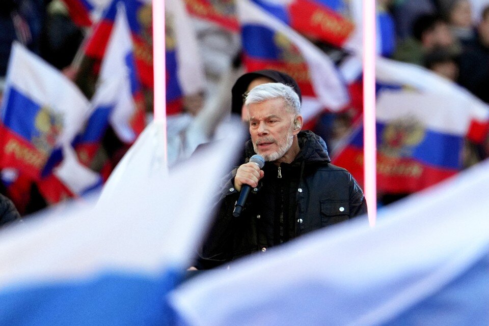     Что за базу патриотических песен организуют в России? Об этом в эфире радио «КП» рассказал известный певец Олег Газманов. Фото: Александр Вильф/POOL/ТАСС