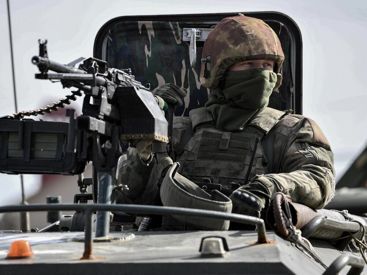    Военнослужащие Росгвардии в Херсонской области© РИА Новости