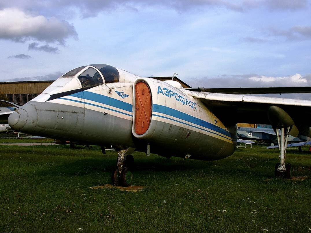 М 17. М-17 стратосфера. М-17 самолёт. Высотный самолёт м-17. М17 геофизика.