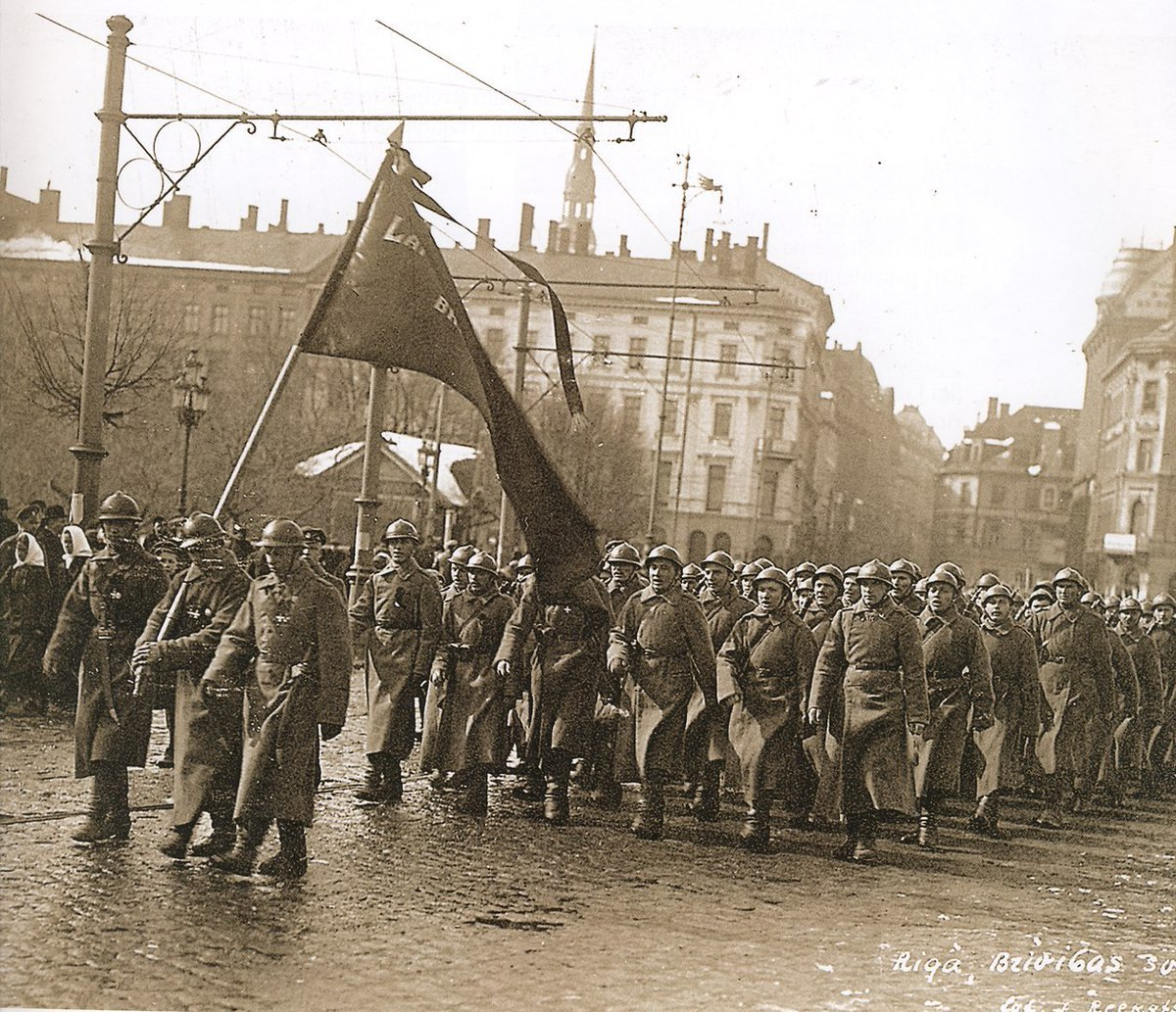 Первая мировая 1917. Латышский стрелки 1917 год. Латышские стрелки 1918. Латышские стрелки РККА. Первая мировая война 1917 г.