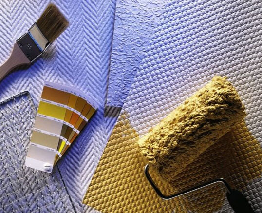 Сколько стоит поклеить обои в квартире?