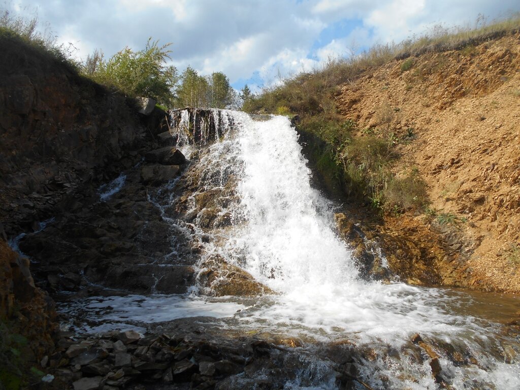 Карпысакский водопад новосибирская область фото