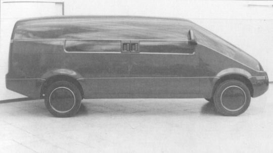 Первый вариант будущего минивэна. Фото из книги "Высокой мысли пламень"