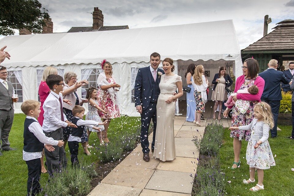 Photo: https://cdn.pixabay.com/photo/2015/11/30/12/33/marquee-wedding-1070209_960_720.jpg