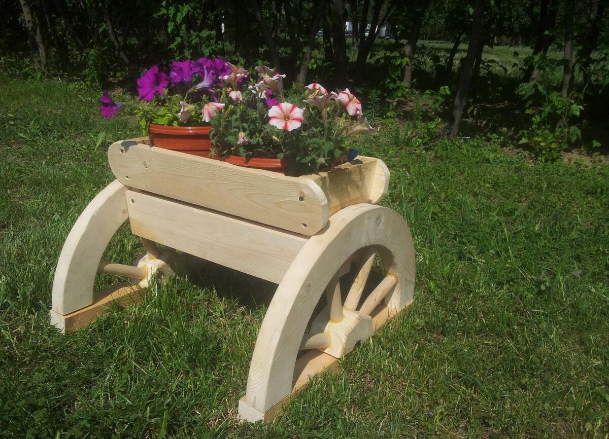 Поделки из дерева и фанеры для сада своими руками, фото самоделок