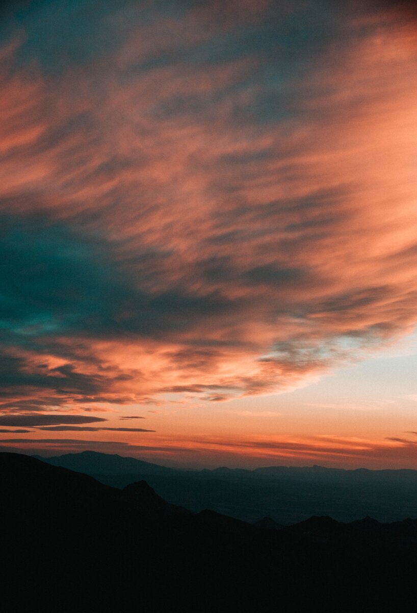 https://unsplash.com/photos/dz13bWlcnfM