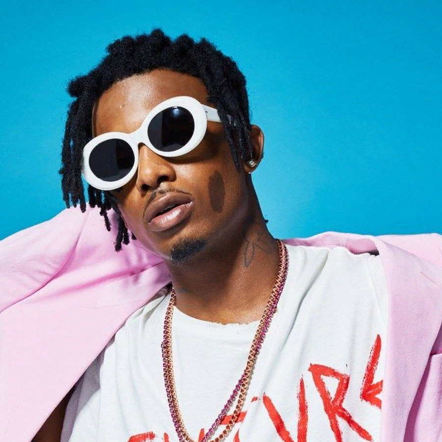Playboi Carti в очках от Saint Lourent