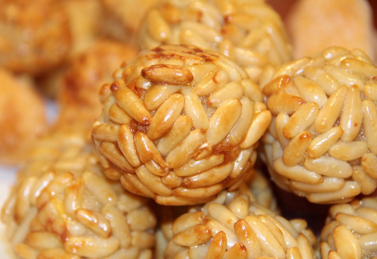 Pine Nuts cookies