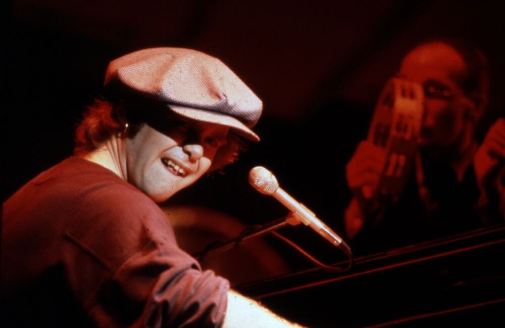 Элтон Джон и Рэй Купер на сцене в Москве 1979 год/ фото eltonjohn.cоm