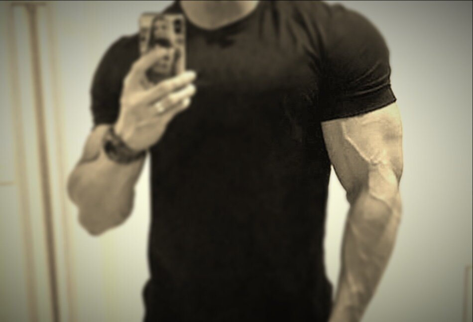 почему у некоторых людей сильный. мариуш пудзяновский стероиды. сильный и слабый человек. высказывания про силу. цитаты про силу воли.