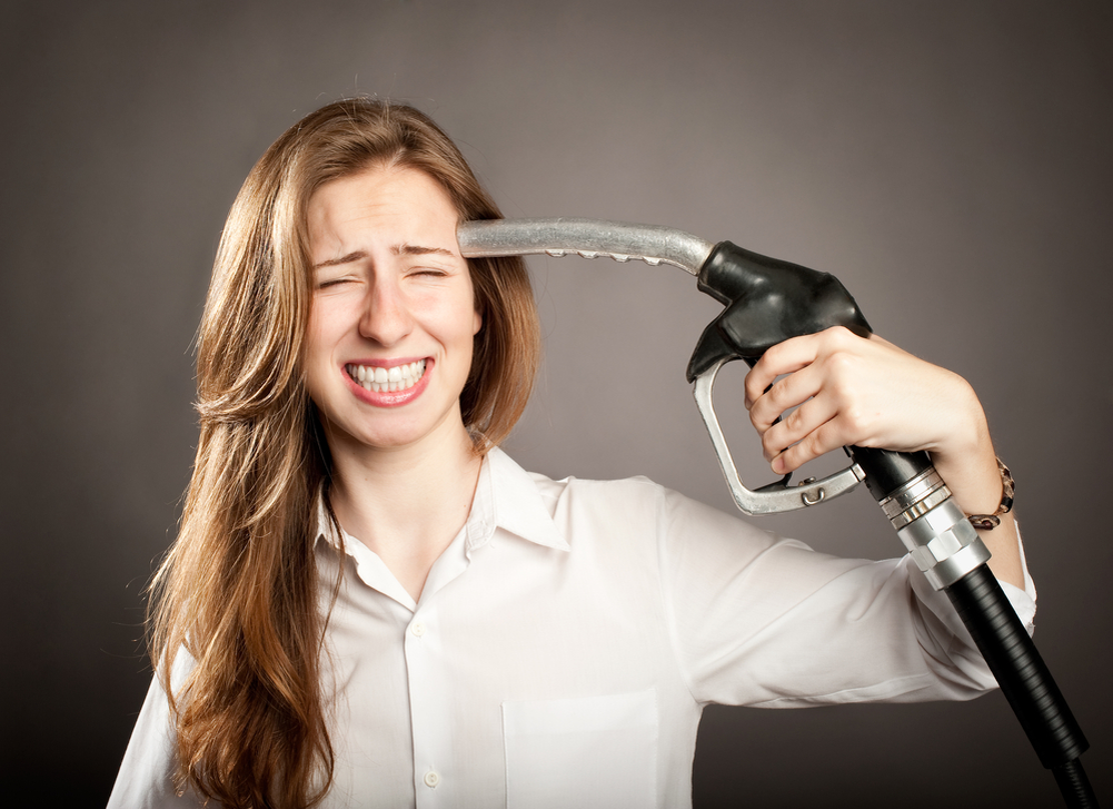 Способы экономить на бензине. Как дешевле заправляться? Источник фото: lifehacker.ru