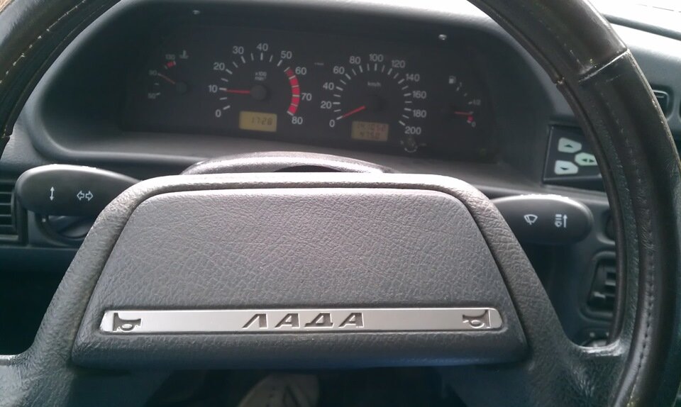 Под рулевые переключатели от ШНивы.