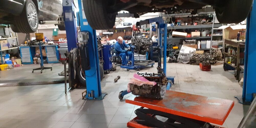 Моторное масло в АКПП: риски и последствия