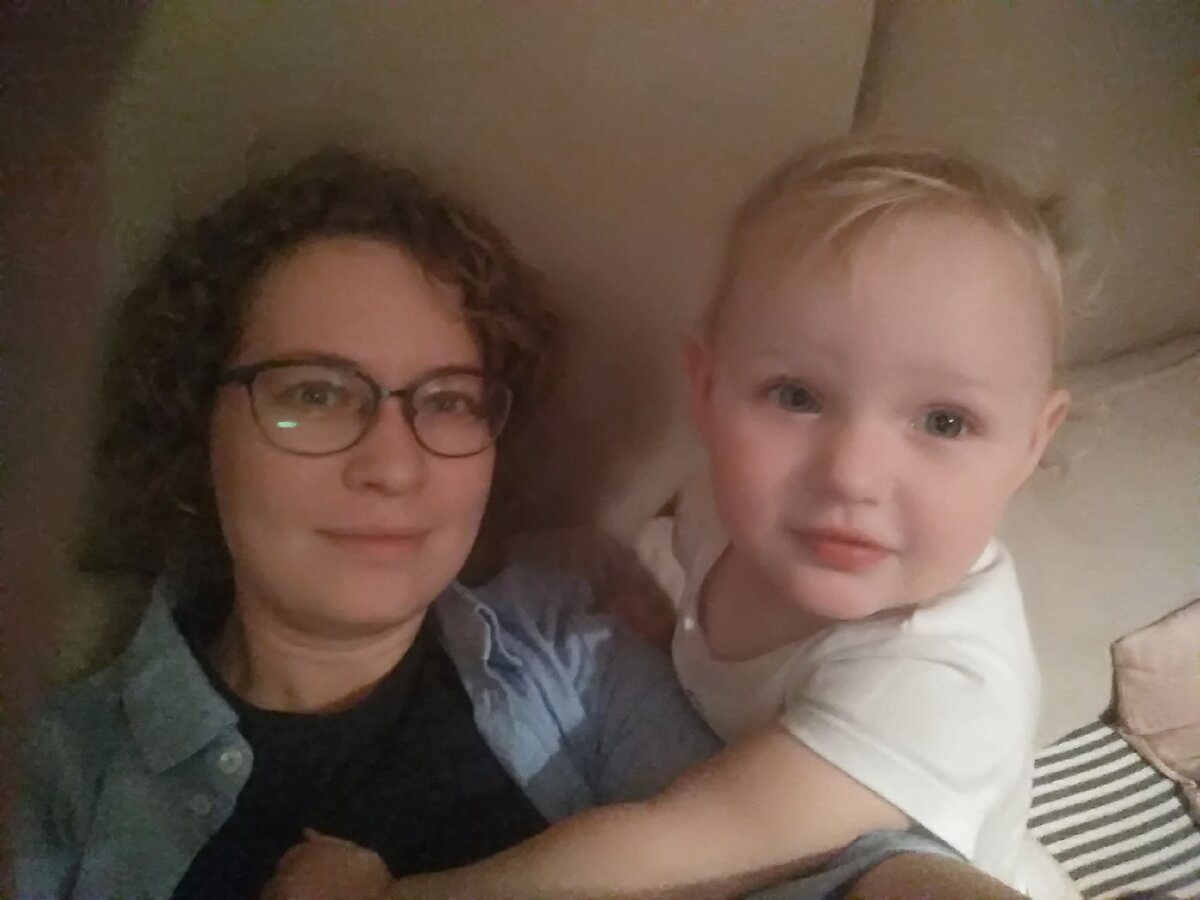 Передаем привет с самоизоляционного обиталища - дивана.