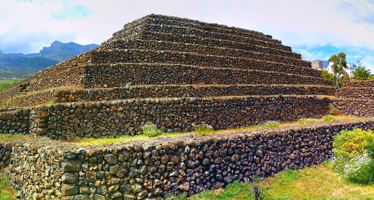 Пирамиды Гуимар. Источник фото tenerifka.ru