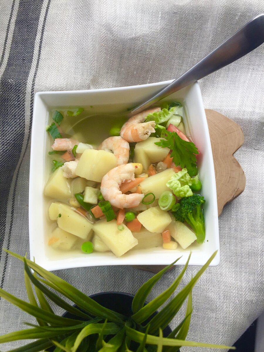 Легкий, вкусный овощной суп