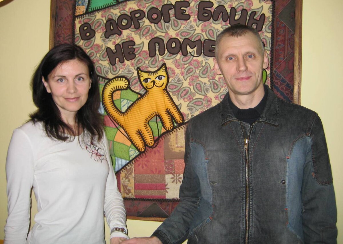 На фото мы уставшие, -  после шестичасового(!) купания в аквапарке и баньки ))