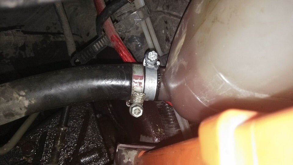 Банальный и бесплатный, реально работающий способ, чтобы патрубки в авто никогда не "сопливили" и легко снимались