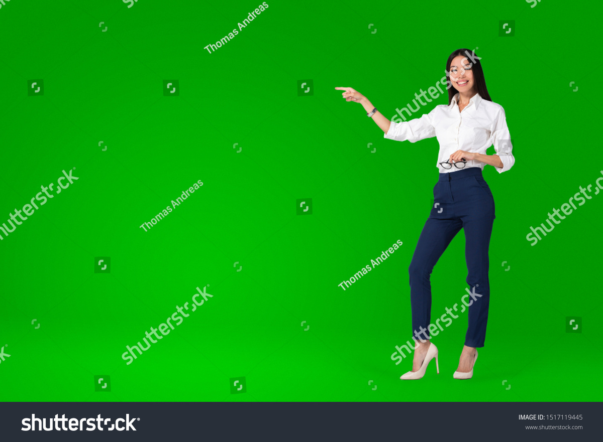 https://www.shutterstock.com/image-photo/beautiful-young-asian-woman-anchor-tv-1517119445?irgwc=1&utm_medium=Affiliate&utm_campaign=Pixabay+GmbH&utm_source=44814&utm_term=https%3A%2F%2Fpixabay.com%2Fru%2Fimages%2Fsearch%2Fmeteorologist%2F