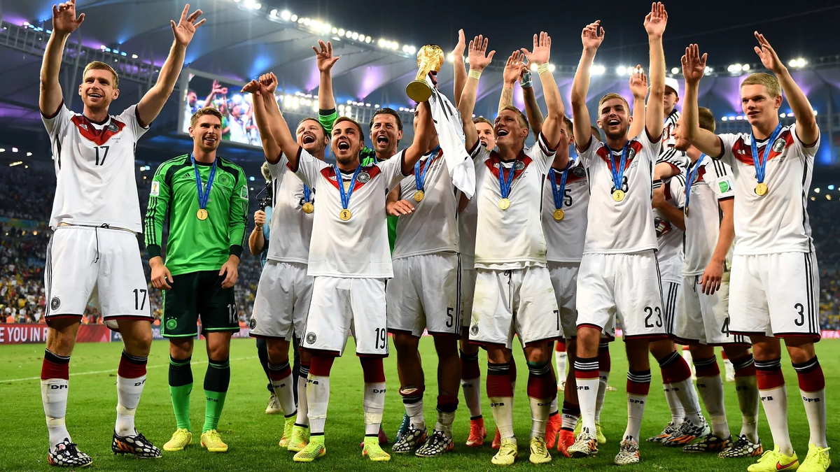 Los mas. Germany 2014 World Cup. Germany World Cup. Легенды футбола двухтысячных.