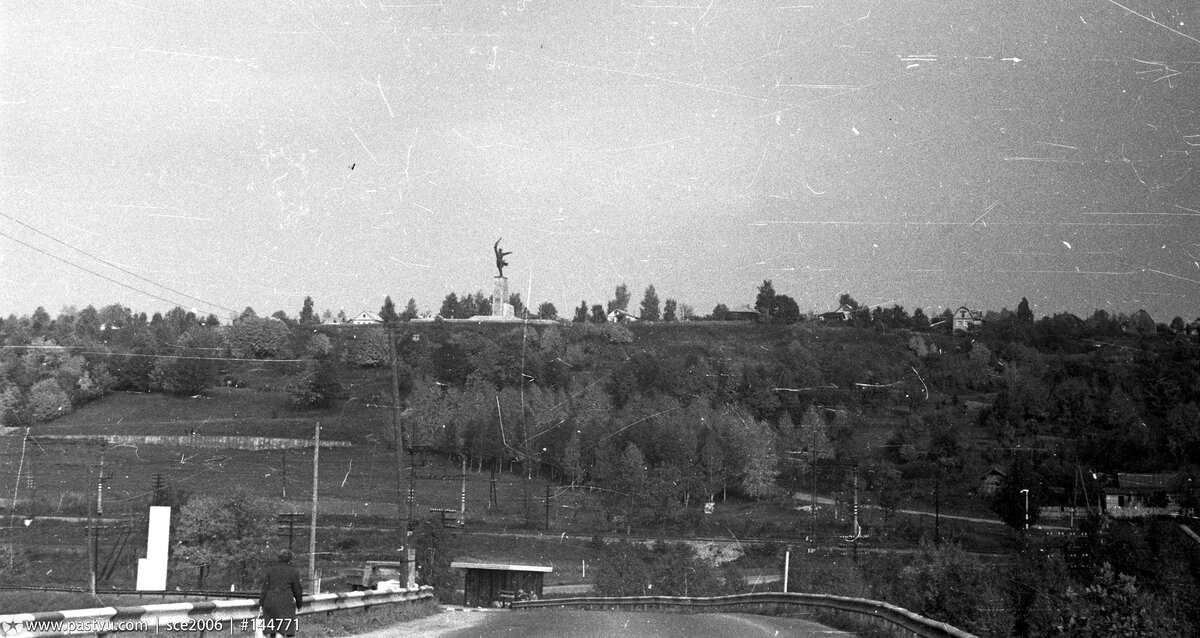 Источник фото: http://ikuv.ru/wp-content/uploads/2017/11/5-YAhromskij-most.jpg