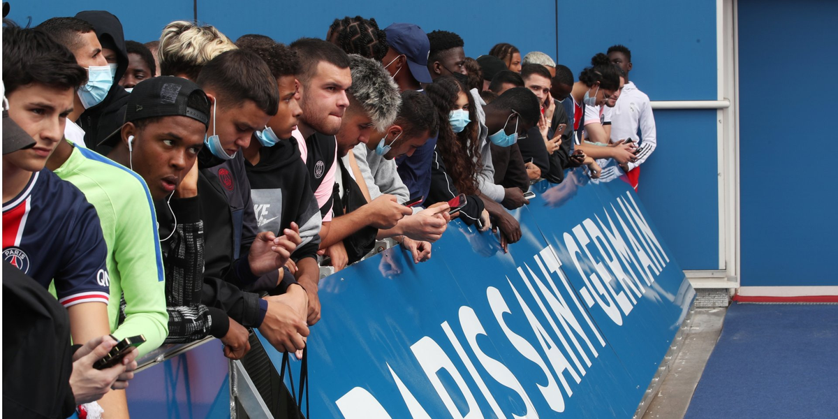 Фанаты в ожидании Леонеля Месси