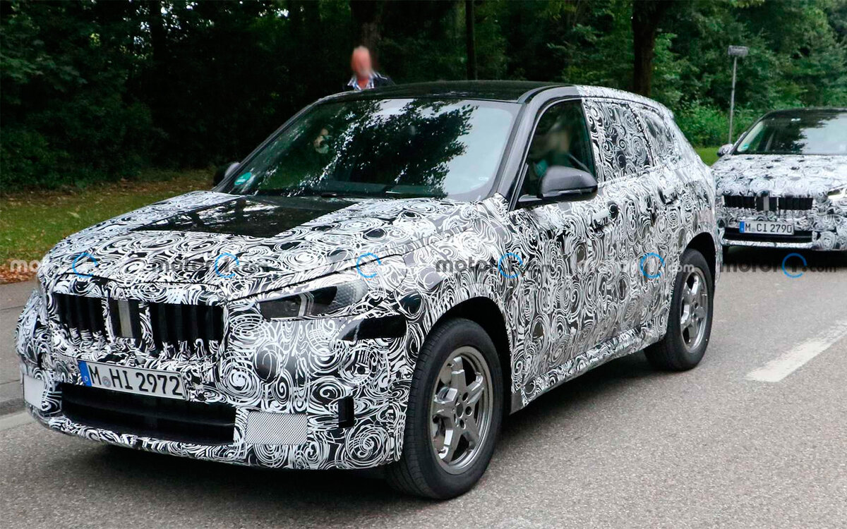 Новая BMW X1 (Фото: motor1.com)