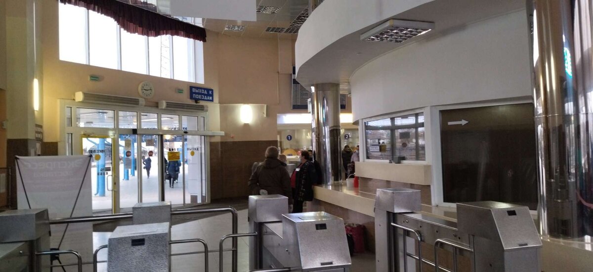 Здание пригородного вокзала, Крым, Джанкой