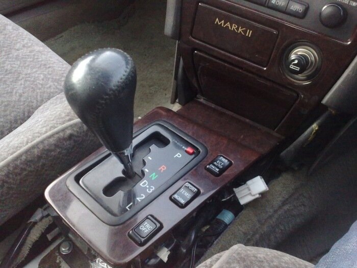 Как нужно переключать селектор? /Фото: drive2.com.