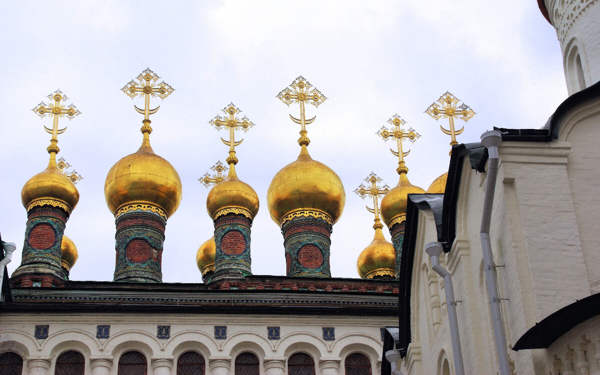 В этот день существует множество важных традиций. В том числе народных. Фото: Pxfuel.com 