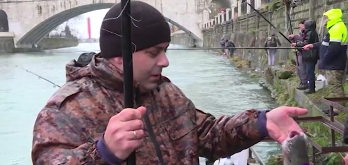 Кадр из сюжета РЕН ТВ