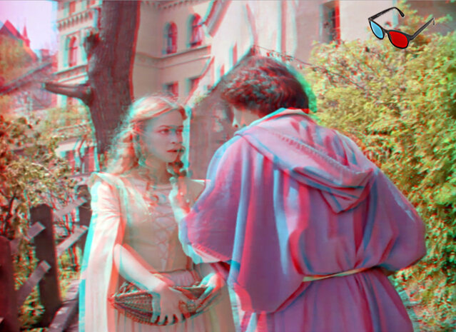 Кадр из советского стереоскопического (3D) фильма "Ученик лекаря",студия им. М. Горького, 1983 год, фильм снят по технологии "Стерео-70". Смотреть в красно-синих очках.