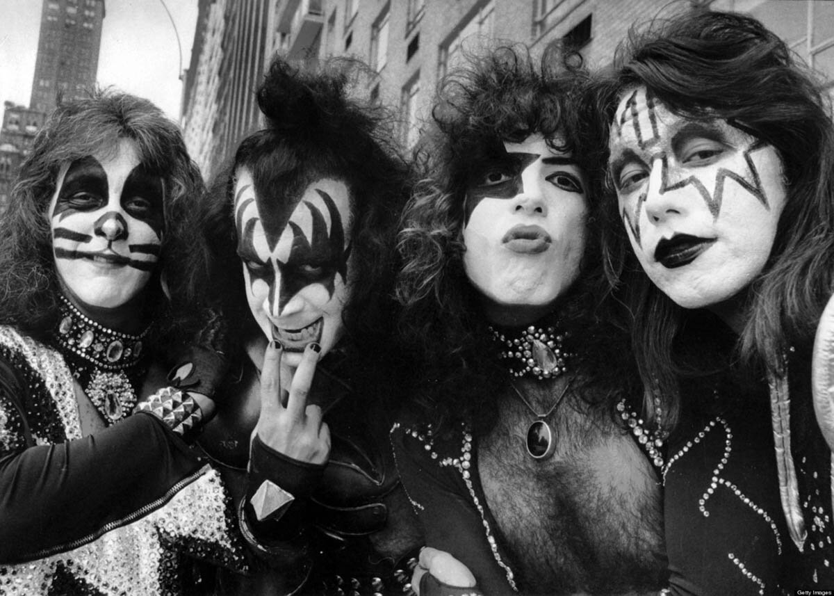 Kiss 1976