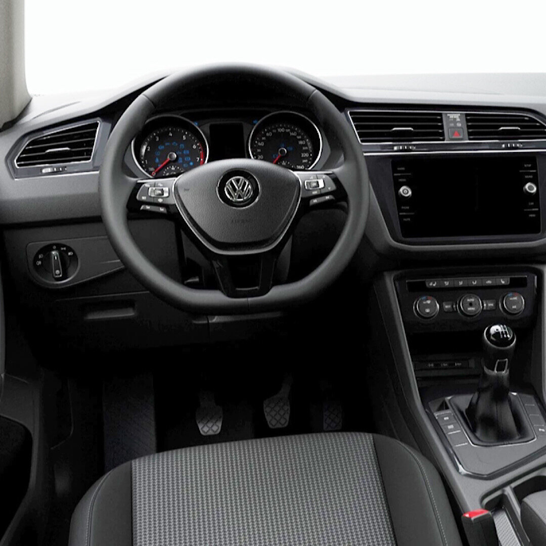 Новый базовый Volkswagen Tiguan: фото, оснащение и цена