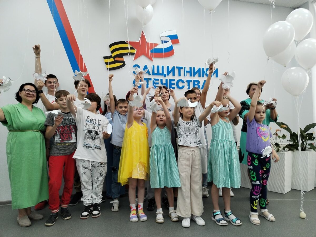    Жители Донбасса в Ханты-Мансийске почтили память детей, погибших от обстрелов во время войны с Украиной