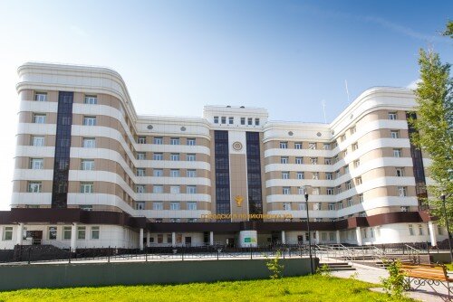 Аналогичная поликлиника, уже построенная на Московском тракте. 
