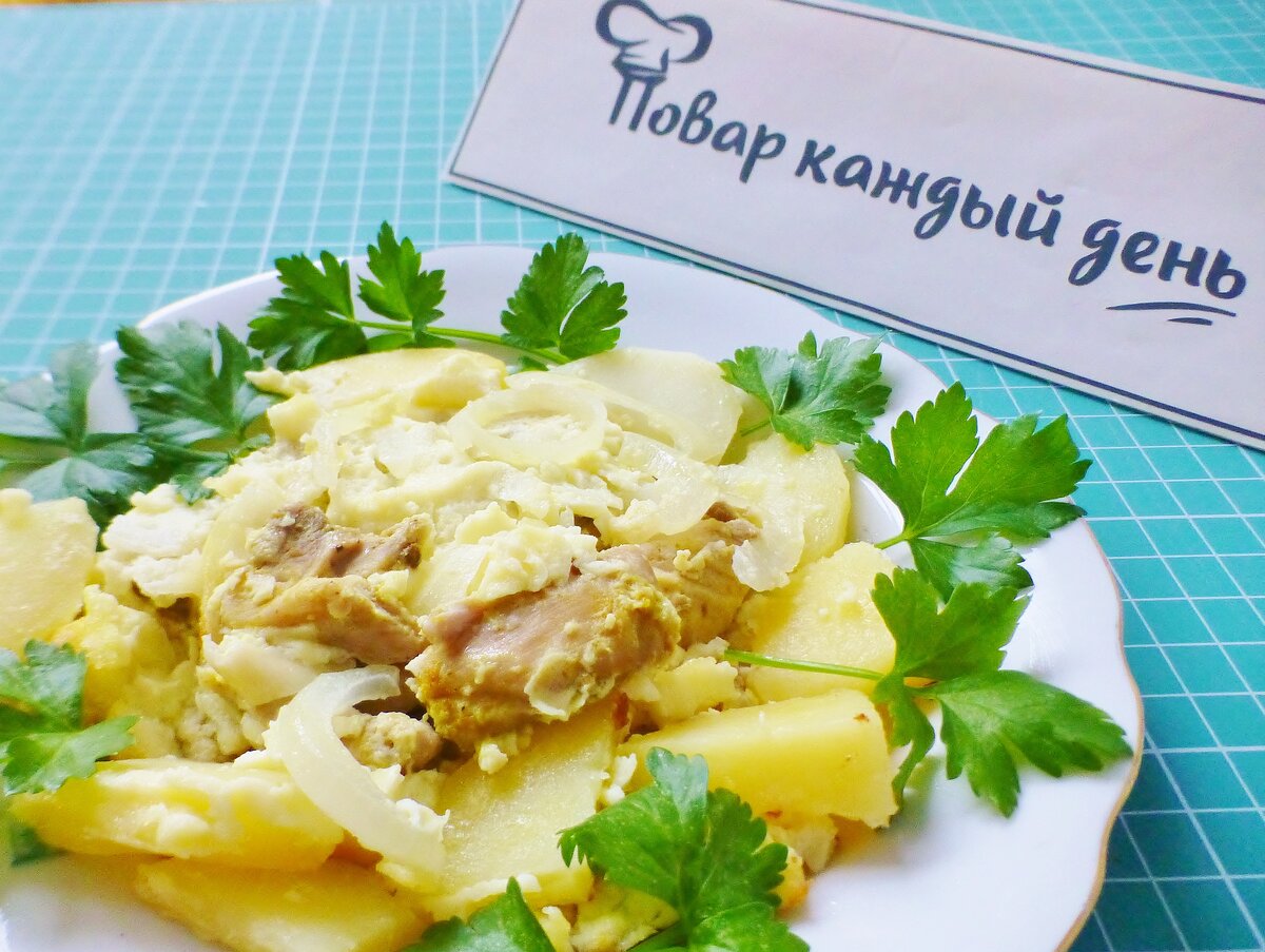 Курица, запеченная с картофелем в духовке