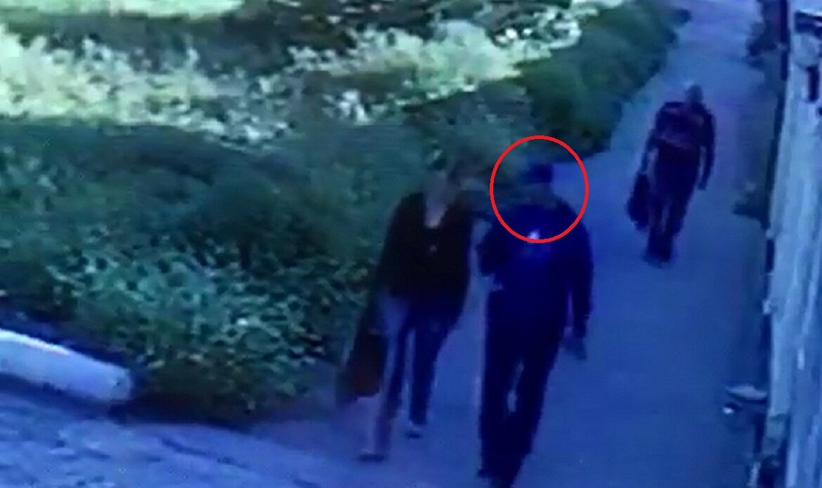 Насилие молодых девушек. Сделал из насильника женщину. Сделал из насильника женщину. Сделал из насильника женщину. Жесткое насилие девушки.